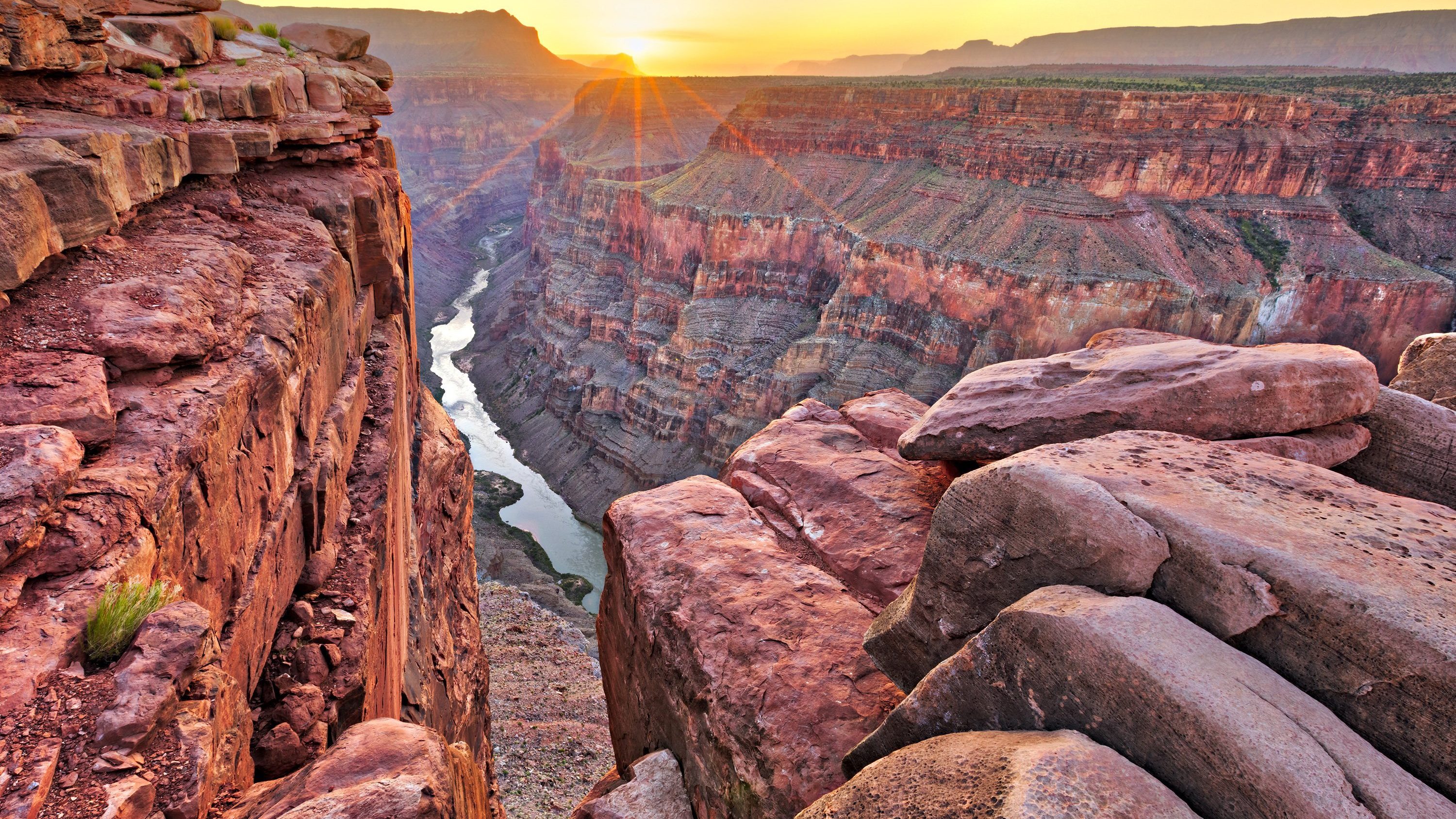 A 41-year-old woman from Canada died Thursday, June 2, 2022 at Grand Canyon National Park....