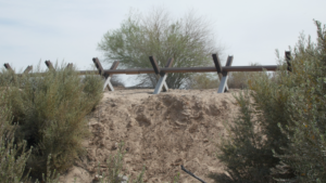 immigration crisis border fence