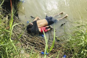 migrant photo immigration