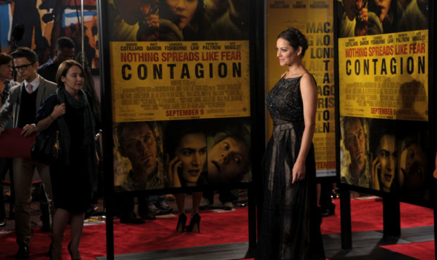 NEW YORK, NY - SEPTEMBER 07:  Actress Marion Cotillard attends the "Contagion" premiere at the Rose...