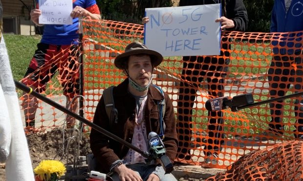 Salt Lake City man chains himself to protest new 5G tower...