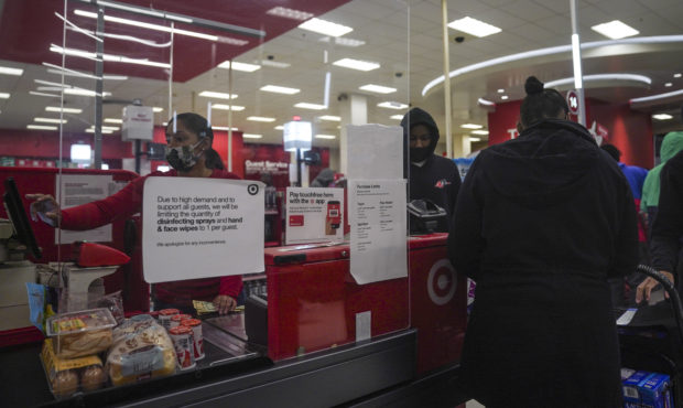 Pandemic reinvents holiday hiring for retailers...