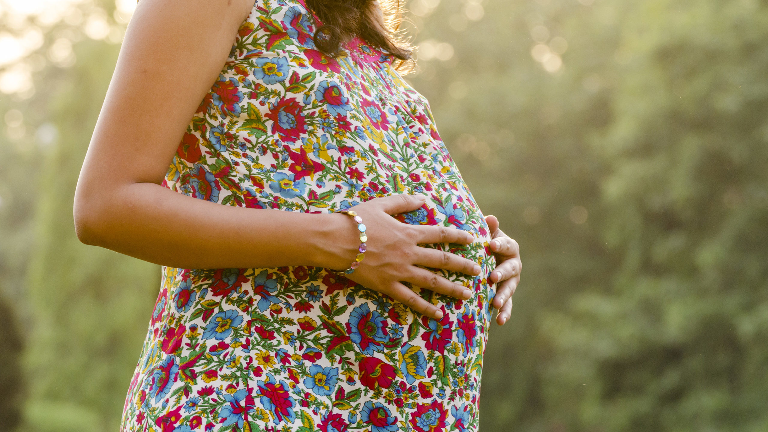 pregnant woman des news scaled e1602449869102.