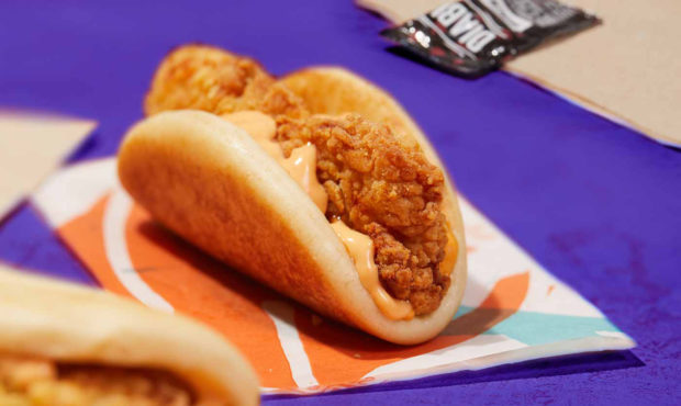 Taco Bell joins the chicken wars with a new taco.
Credit:	Taco Bell...