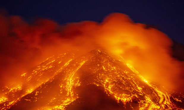 Etna keeps up its spectacular explosions; ash rains on towns...
