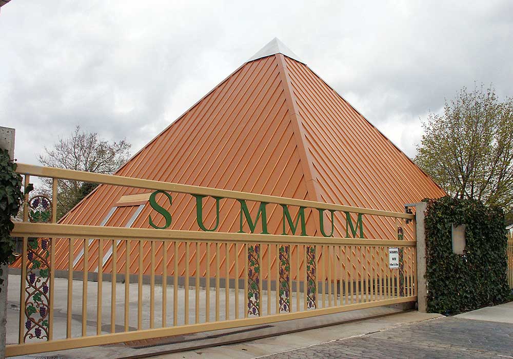 The Summan Pyramid - Weird Landmarks In Utah
