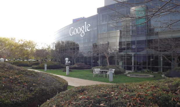 Google headquarters in Mountain View, California, google oracle...