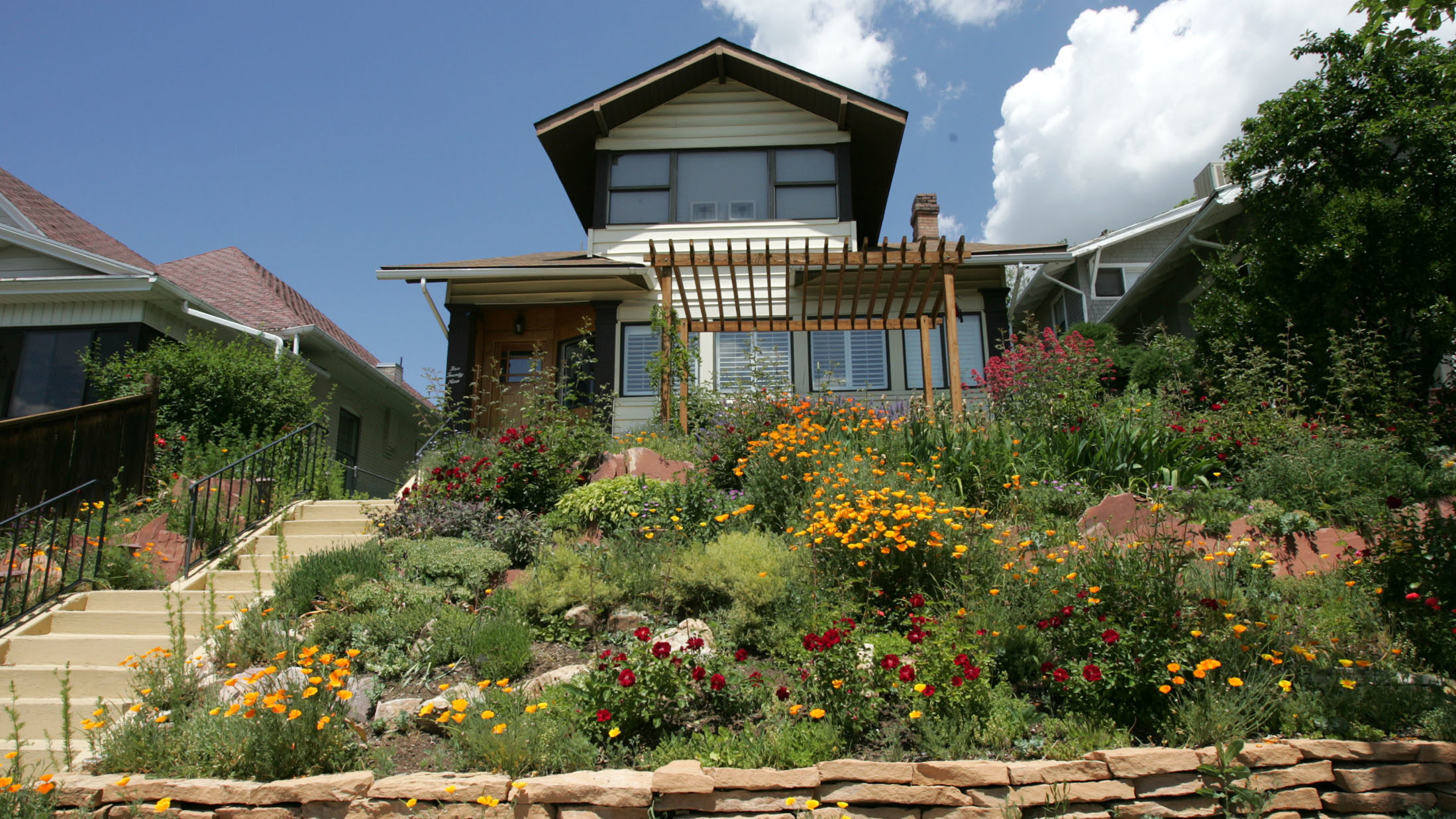 Choosing materials to construct your raised beds - KSLNewsRadio