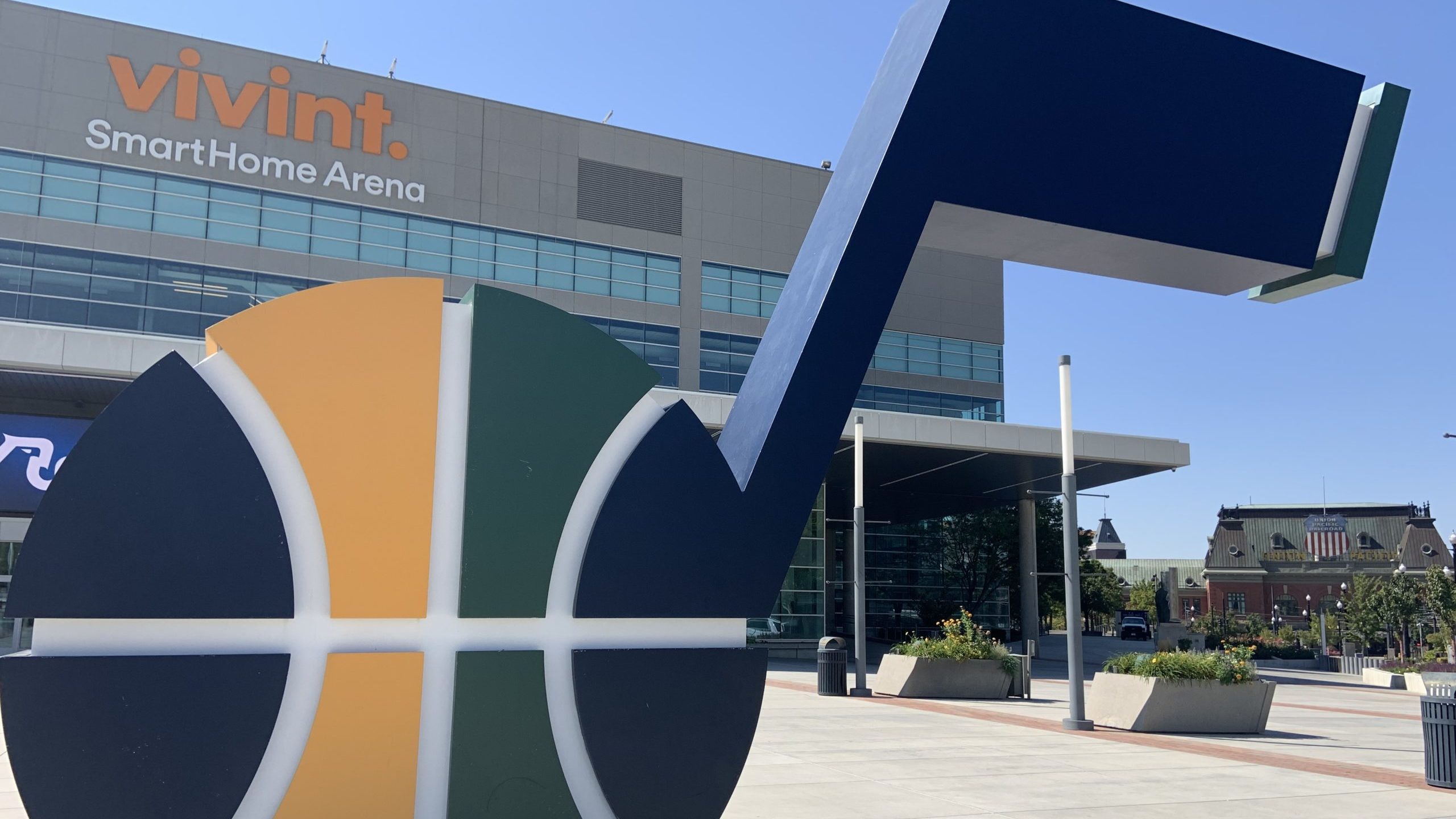 Utah Jazz and Vivint Arena announced a new partnership with American Express, emphasizing the benef...