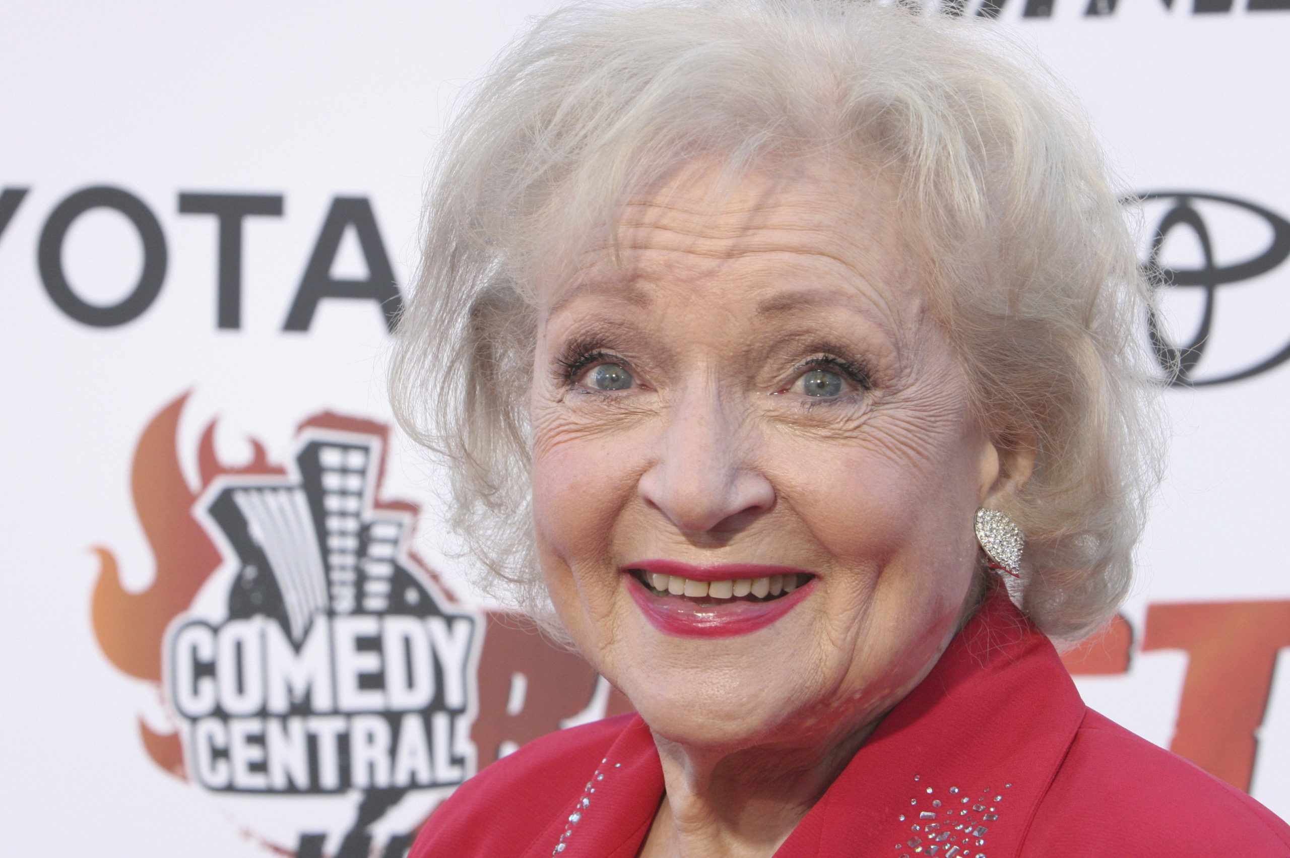 FILE - Betty White poses for photographers on the red carpet before Comedy Central's "Roast of Will...