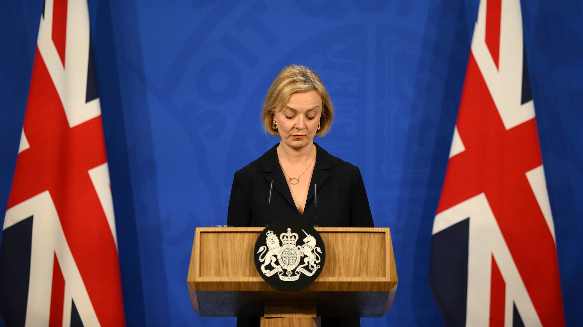 LONDON, ENGLAND - OCTOBER 14: Britain's Prime Minister Liz Truss holds a press conference in the Do...