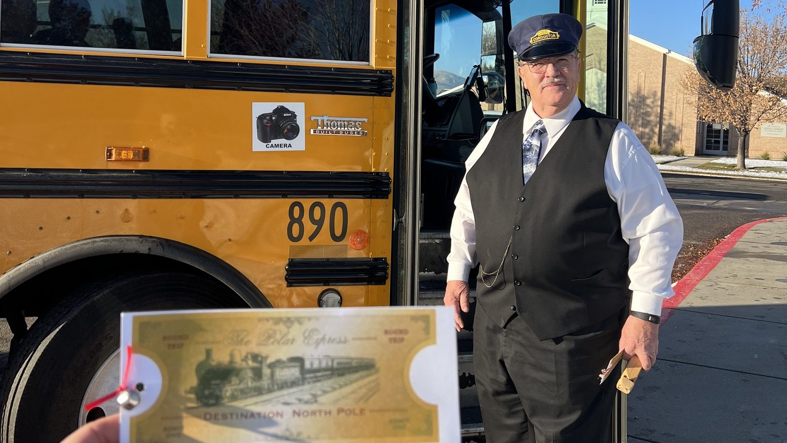 A bus driver for the Alpine School District in Utah is helping kids feel festive by dressing as a t...