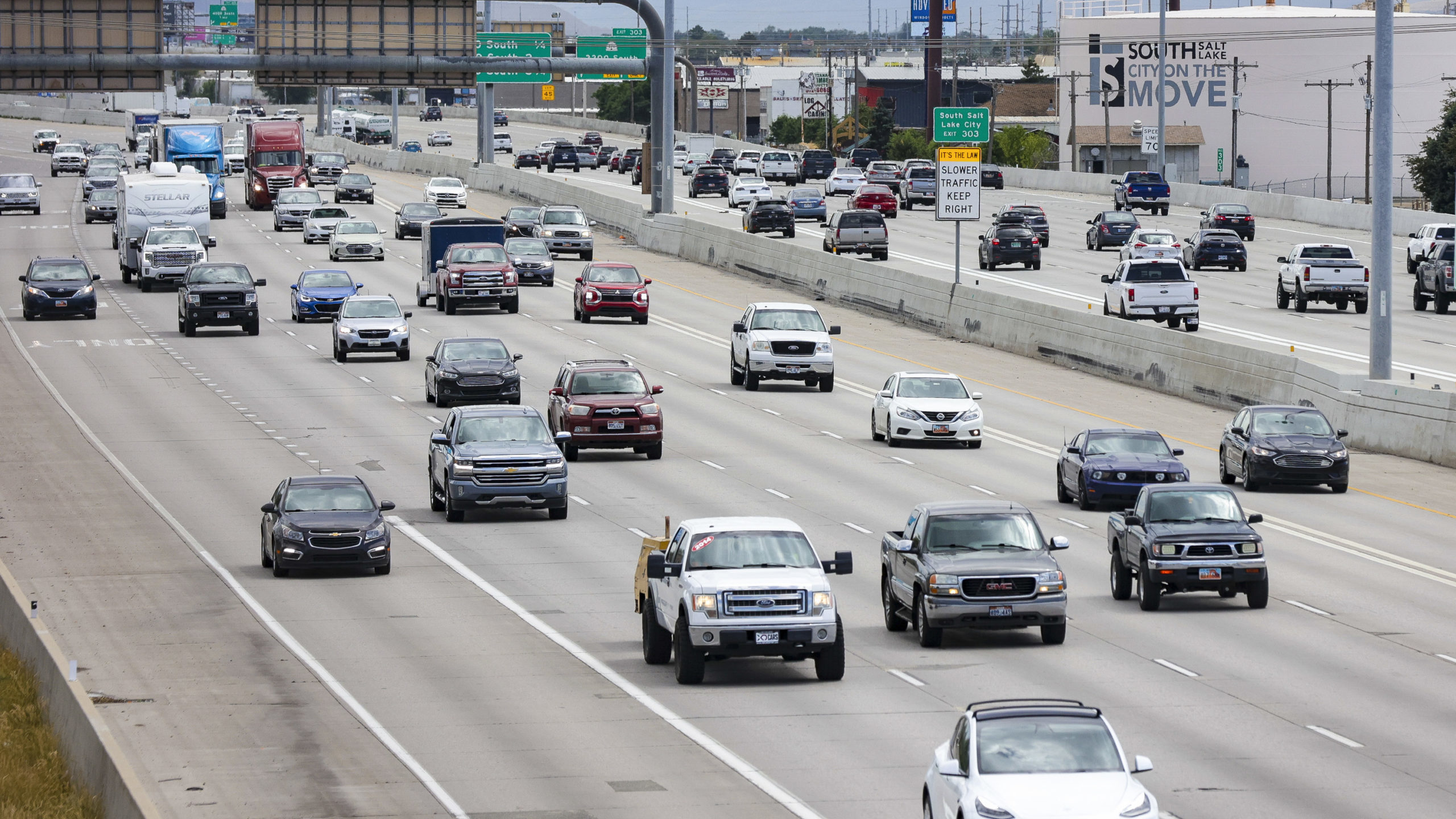 Traffic moves along I-15 during rush hour in Salt Lake City on Friday, July 1, 2022....