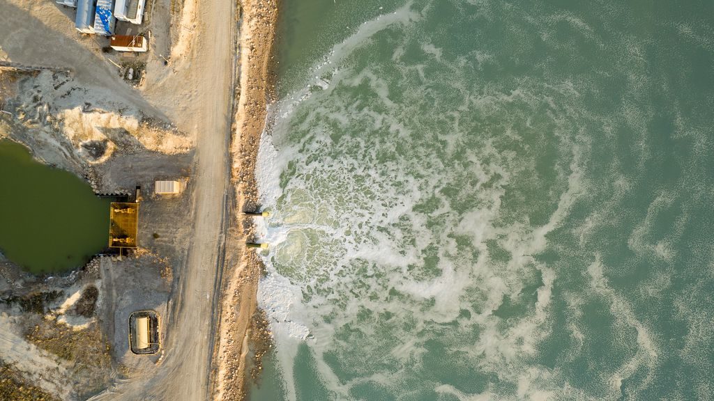 The US Magnesium dike north of Stansbury Island on Saturday, March 26, 2022.(Trent Nelson, The Salt...