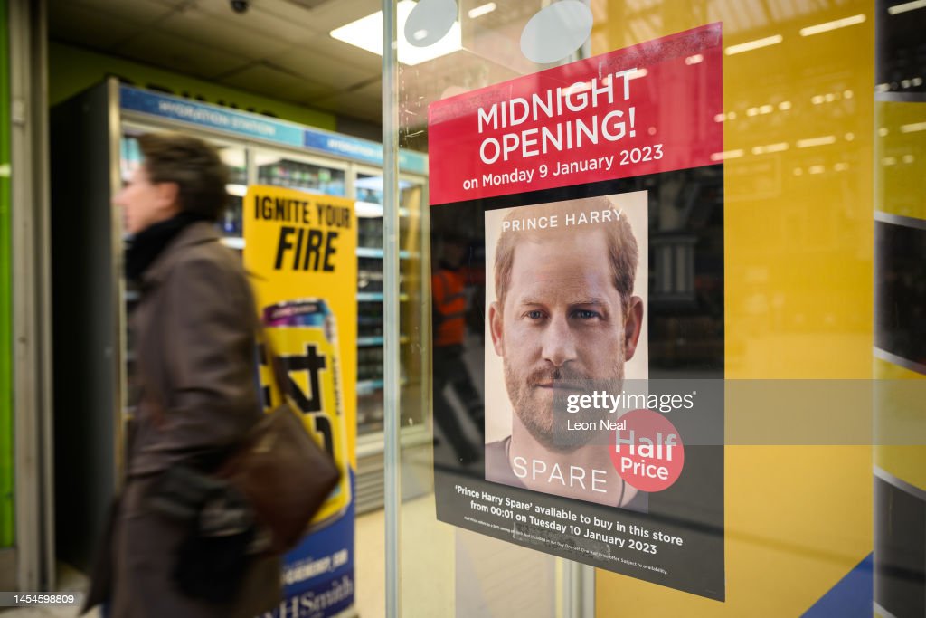 LONDON, ENGLAND - JANUARY 06: A poster advertising the launch of Prince Harry's memoir "Spare" is s...