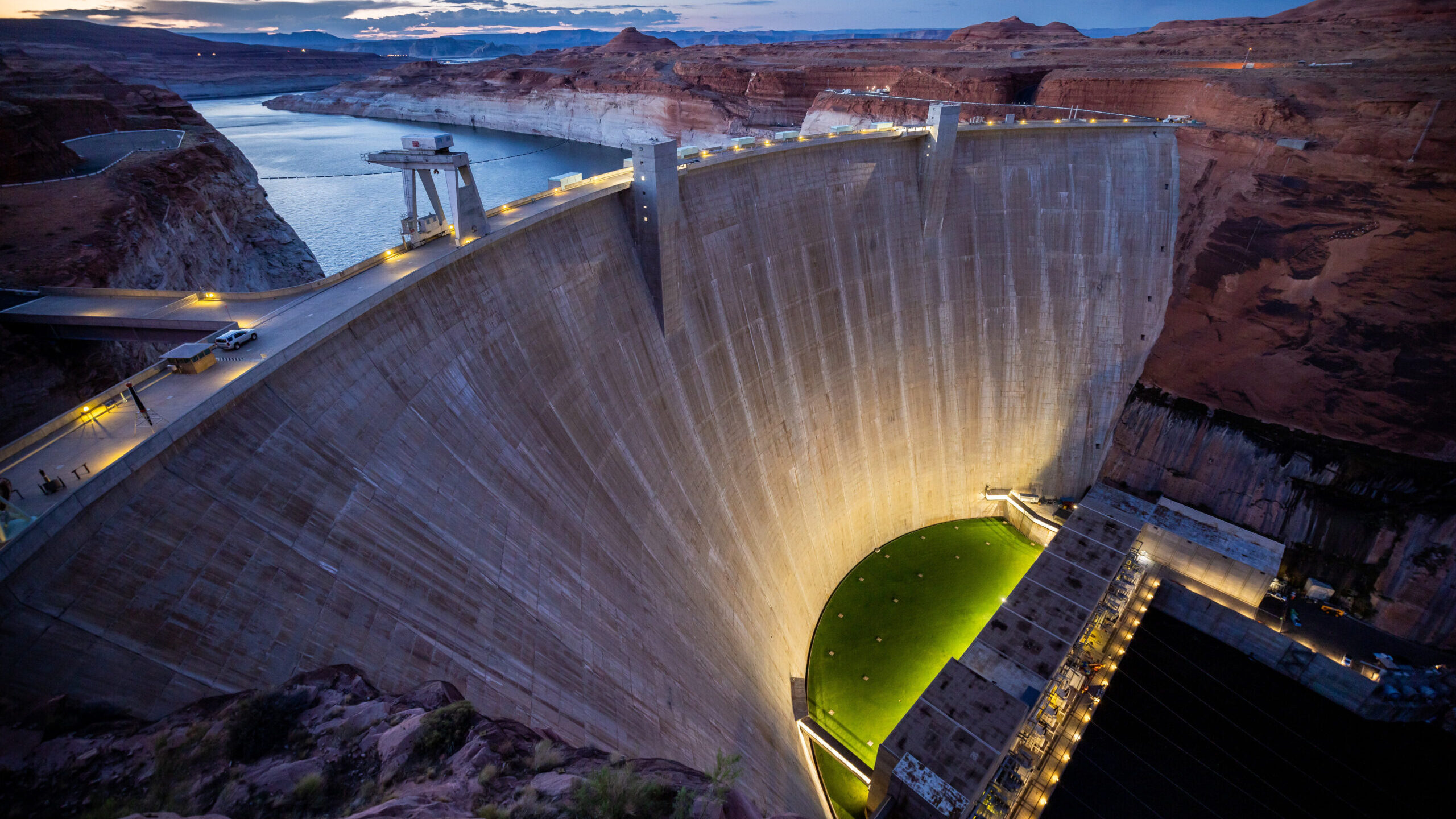 Glen Canyon Dam pictured...