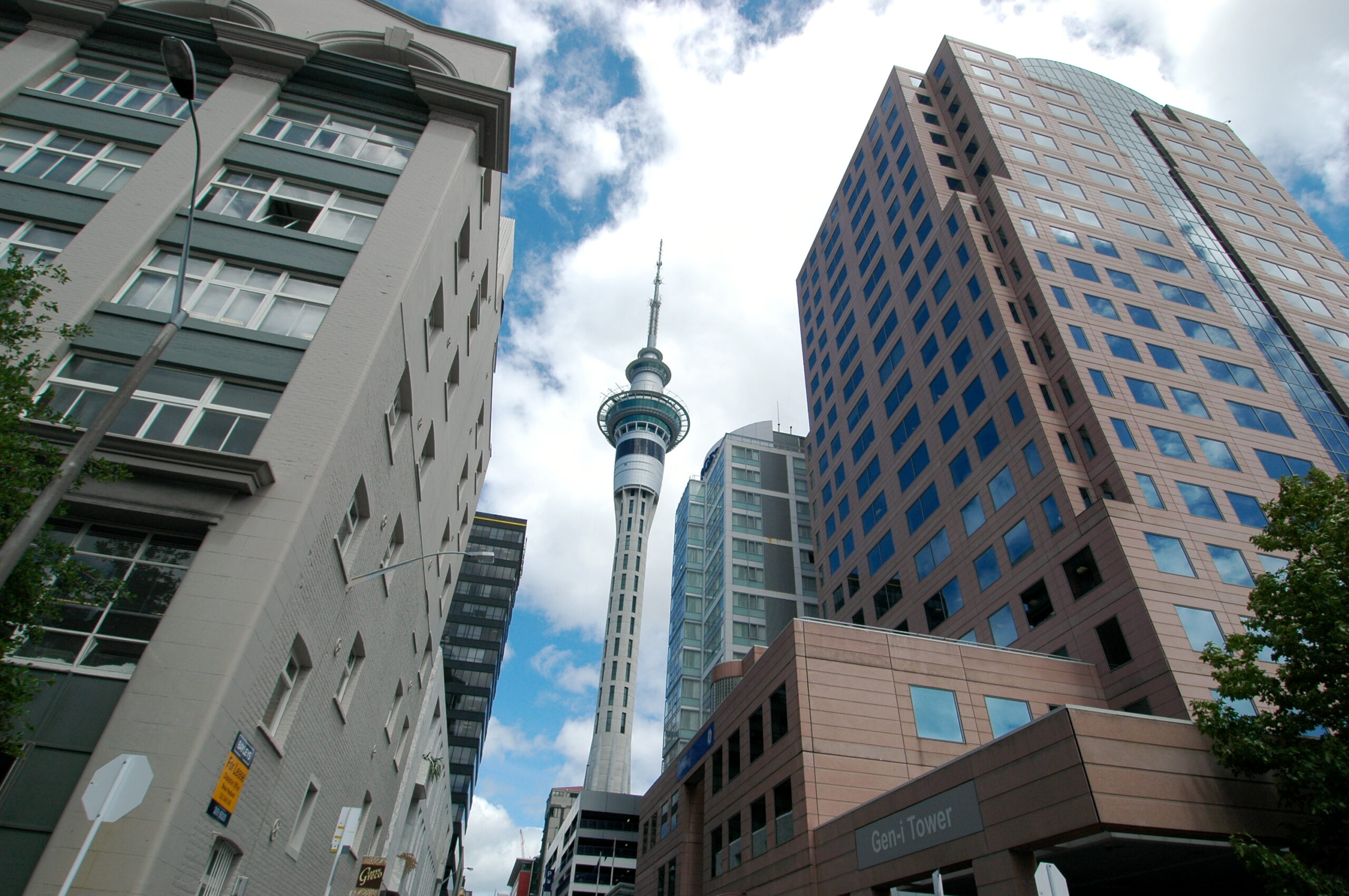 Midtown Auckland, New Zealand, and the Sky Tower



Like Seattle's Space Needle or Toronto's CN Tow...