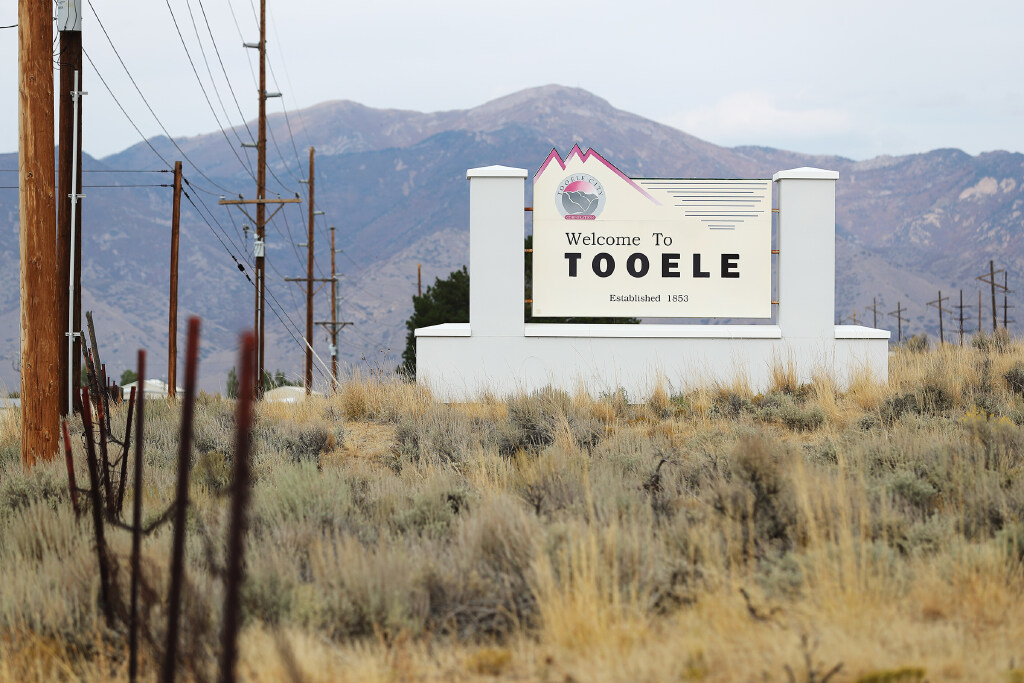 Welcome to Tooele sign...