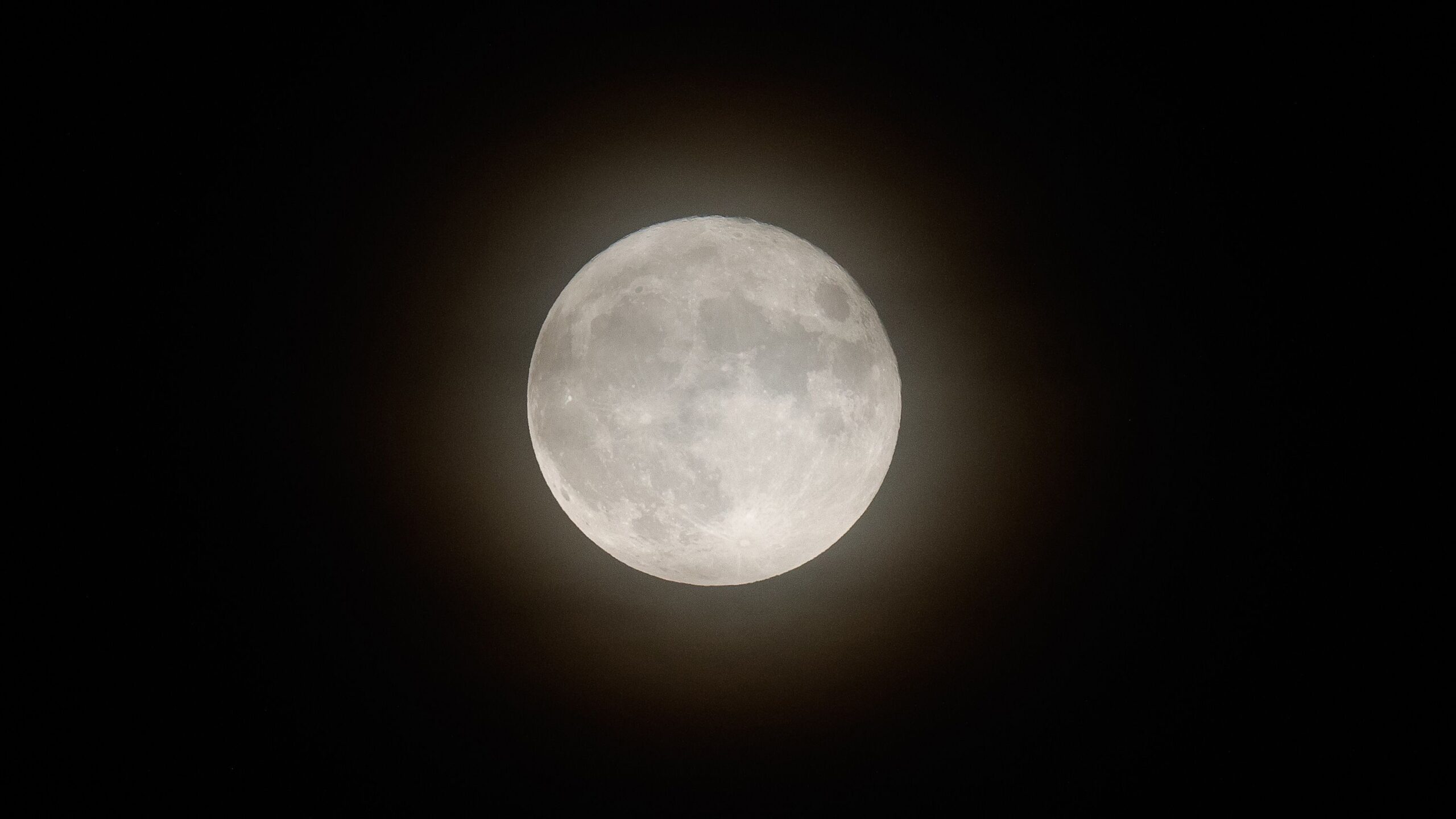 Image of the first supermoon of 2023, which occurred in July. In more moon news, , NASA and Jet Pro...