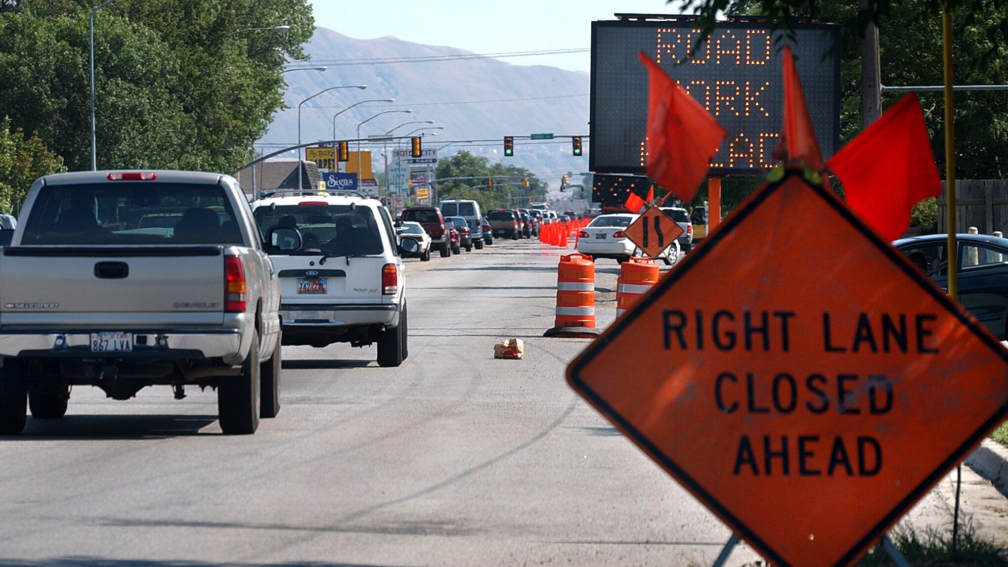 Image of traffic moving near construction zones in Utah....