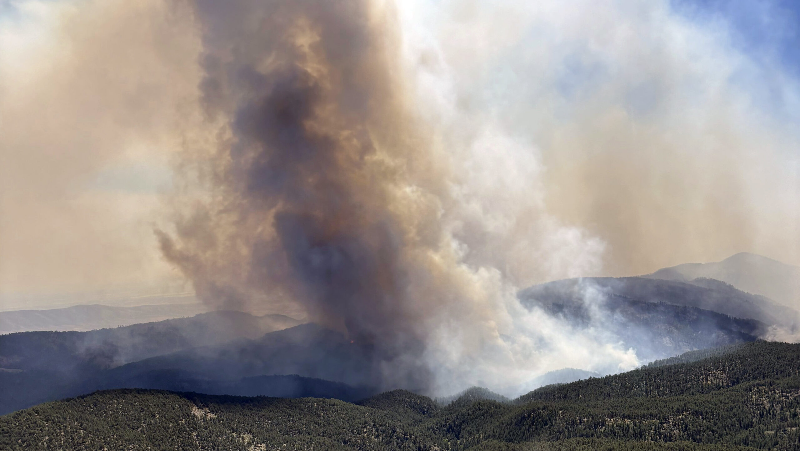 A new study suggests wildfire smoke inhalation increases the risk for dementia....