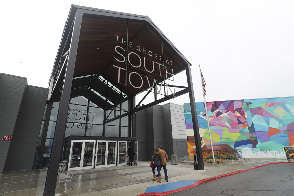 South Town mall bought by SEG for new hockey facility