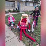 Elf-on-the-shelf-121725_3 (1)