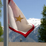 Gold-Star-Flag-in-Darin-Hoovers-home-Tanner-Siegworth-KSL-TV
